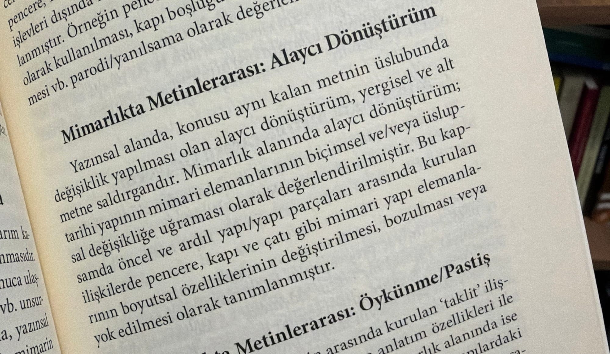 Mimarlık burada sadece inşa etmiyor